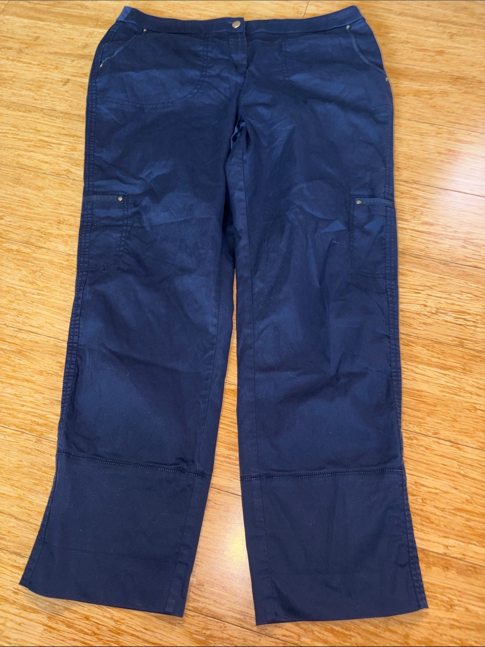 Chico's Brigitte So Slimming Navy Blue Cargo Crop Pants Size 2 / 12 minimalist
